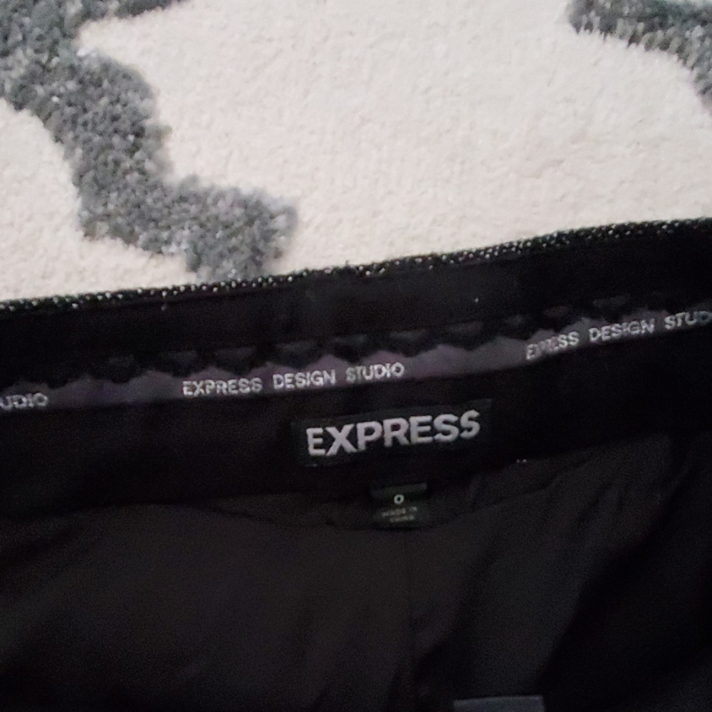 Express Shorts Size 0 - image 2